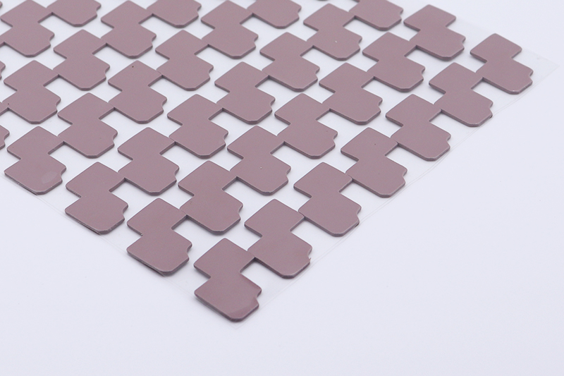 新能源（yuán）汽車BMS電池管理係統導熱矽（guī）膠片應用解決方（fāng）案 ​